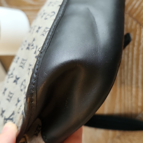 LOUIS VUITTON Mini Lin Navy Blue Crossbody/ Shoulder Bag - Picture 10 of 17